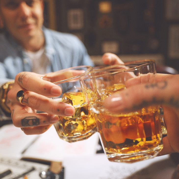 whiskey vs bourbon desktop 4 aspect ratio 1 1