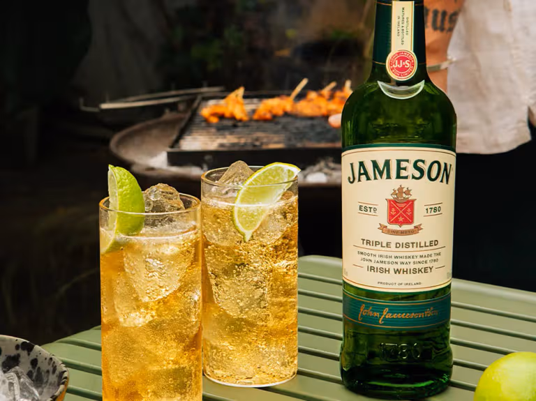 Jameson, Ginger & Lime Cocktail
